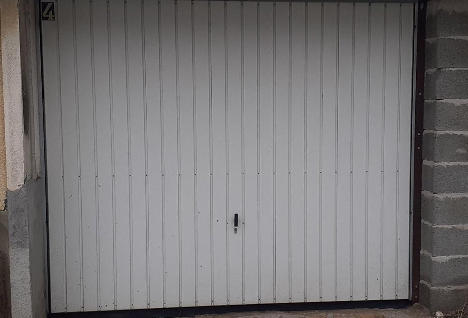 Parking / box Bauge En Anjou 125 m2 — photo 1