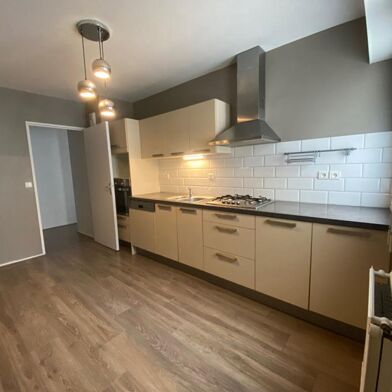 Appartement 4 pièces 1100 €