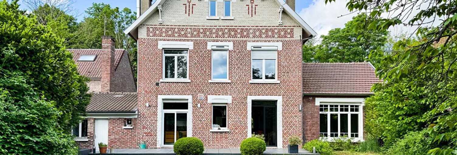 Maison 9 Pièces 215 m² à vendre à Lens (62300)