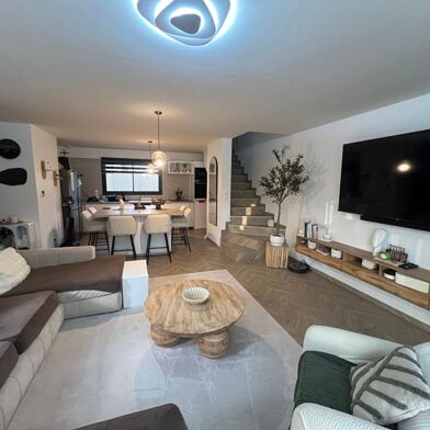 Maison 4 pièces 325000 €