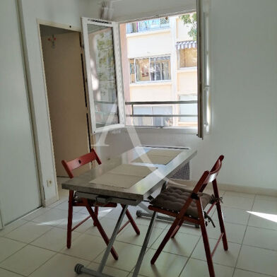 Appartement 1 pièces 440 €