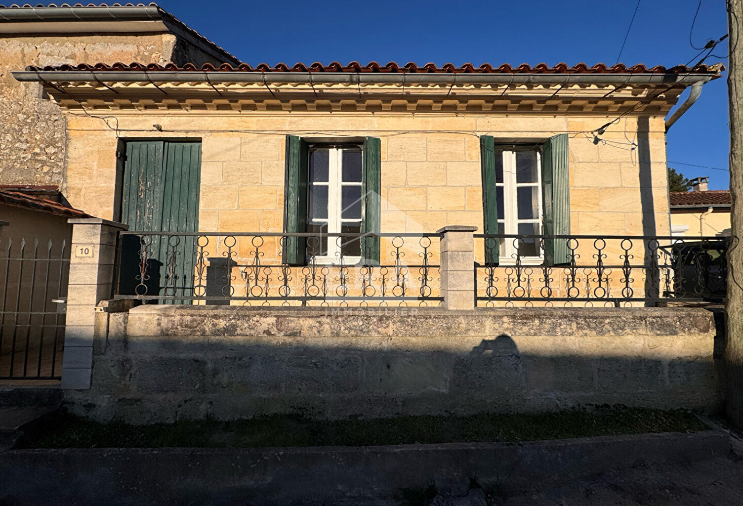 Maison à vendre à Bayon-sur-Gironde - Référence 624 — photo 1