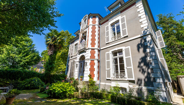 Villa / Maison 13 pièces  à vendre Pau 64000