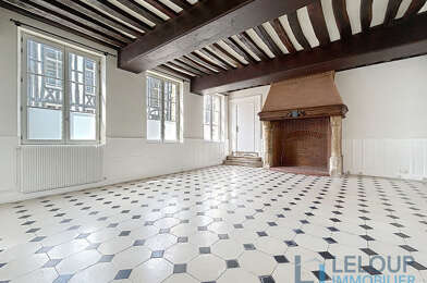 Appartement 3 pièces 1290 €