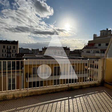 Appartement 1 pièces 678 €