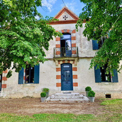 Maison 9 pièces 495000 €