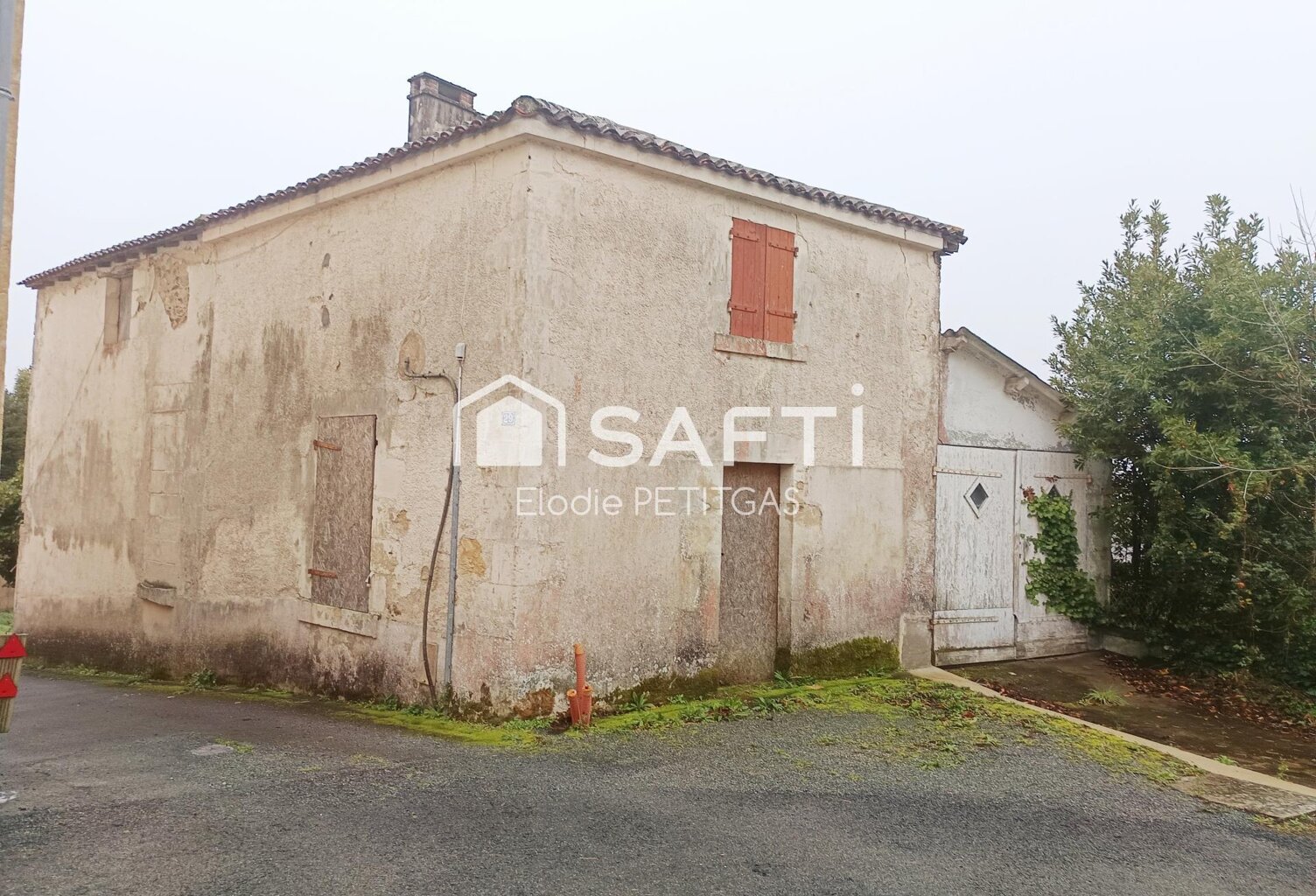 Maison à rénover sur Mervent — photo 1
