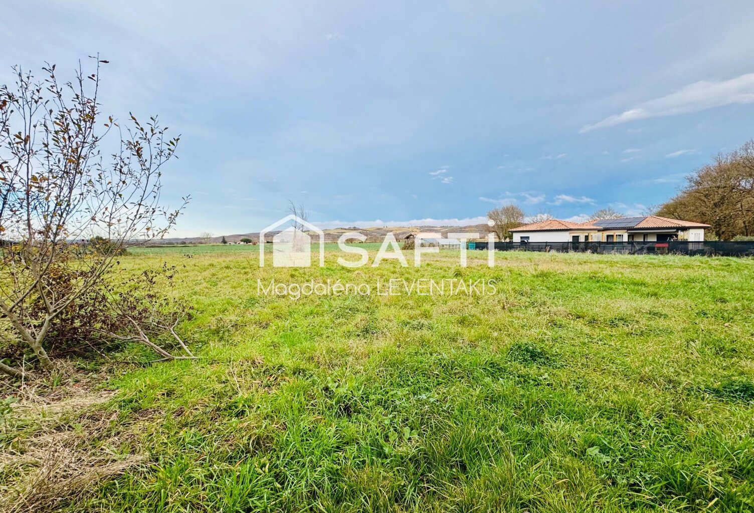 Terrain à bâtir de 1789 m2 avec vue dégagée — photo 1