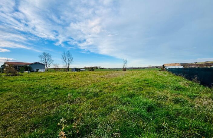 Terrain à bâtir de 1789 m2 avec vue dégagée — photo 3