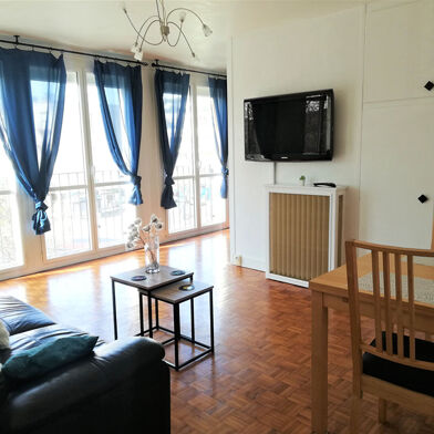 Appartement 2 pièces 725 €