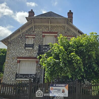 Maison 7 pièces 220000 €