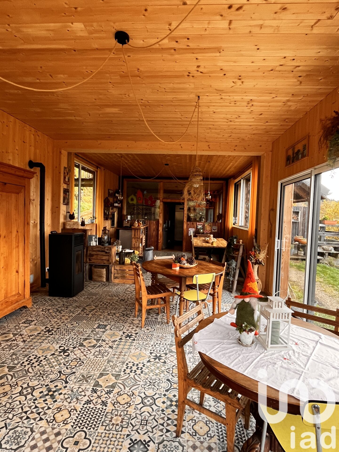 Singles - 200m² - 10p. - 8ch.