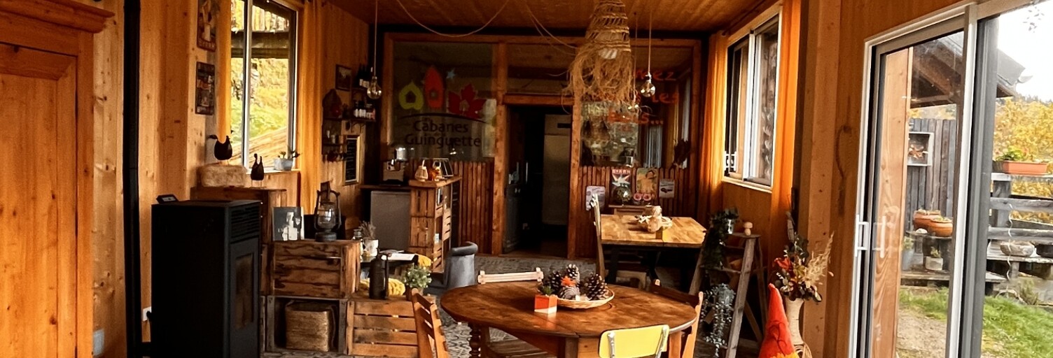 Divers 10 Pièces 200 m² à vendre à Singles (63690)