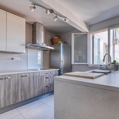 Appartement 5 pièces 270000 €