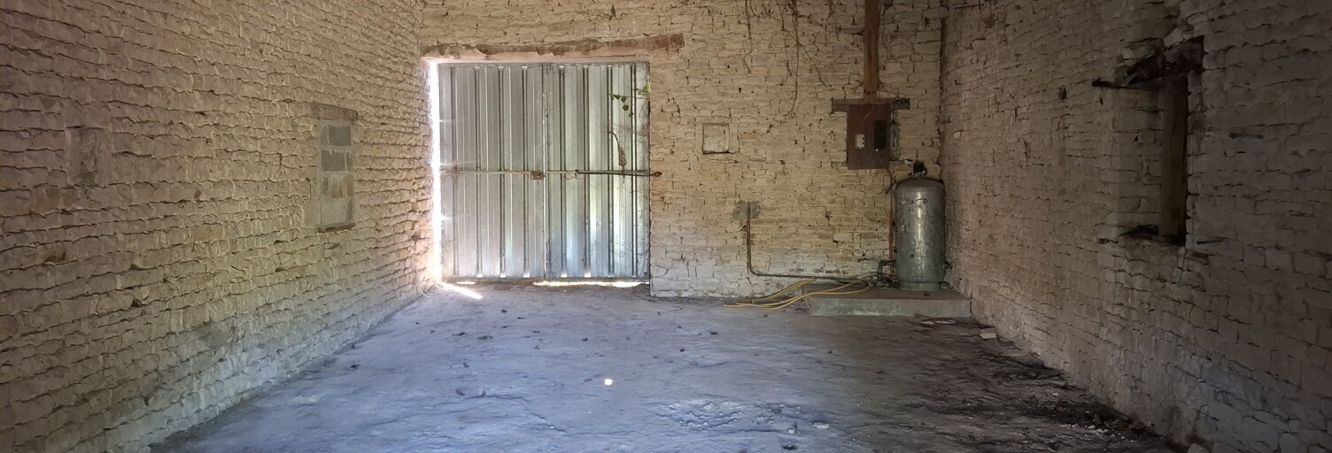 Garage  50 m² à vendre à Saint-Ouen-d'Aunis (17230)