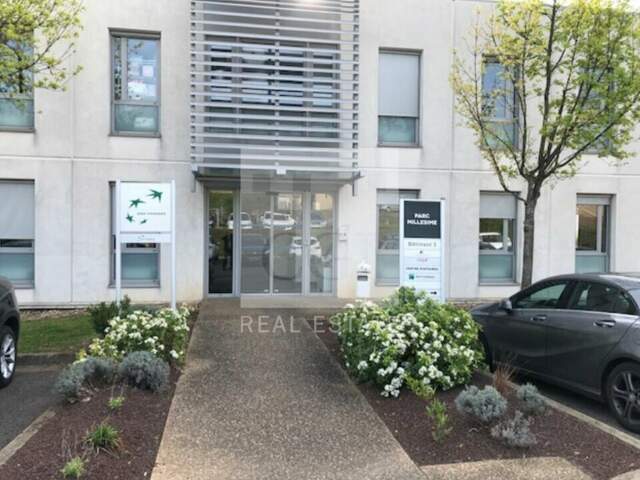 BUREAUX à LOUER — photo du bien
