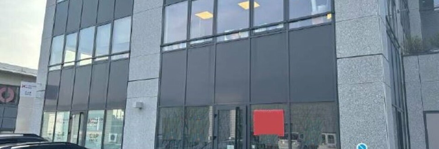 Bureau  96 m² à louer à Villefranche-sur-Saône (69400)