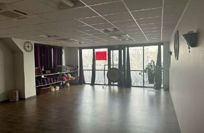 BUREAUX à LOUER — photo 3