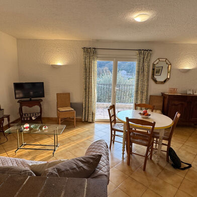 Appartement 3 pièces 1100 €