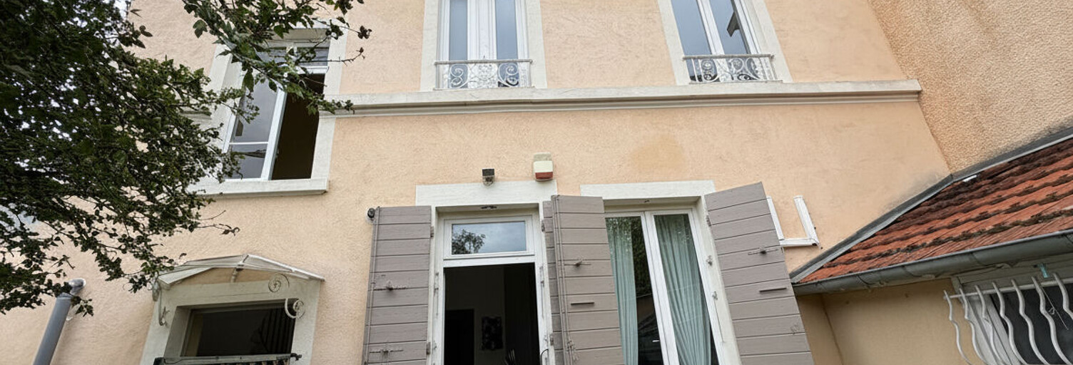 Immeuble  190 m² à vendre à Oullins-Pierre-Bénite (69600)