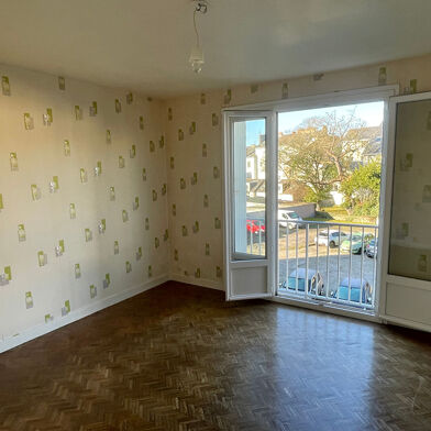 Appartement 3 pièces 870 €