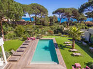 À VENDRE VILLA CONTEMPORAINE VUE MER DE PLAIN PIED TERRAIN PLAT PISCINE ET JACUZZI SALLE DE SPORT ET DOUBLE GARAGE , À GRIMAUD À PIEDS DES PLAGES — photo 2