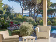 À VENDRE VILLA CONTEMPORAINE VUE MER DE PLAIN PIED TERRAIN PLAT PISCINE ET JACUZZI SALLE DE SPORT ET DOUBLE GARAGE , À GRIMAUD À PIEDS DES PLAGES — photo 4