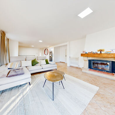 Maison 4 pièces 630000 €