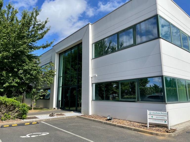 Bureaux 6 et plus à MORANGIS — photo 1