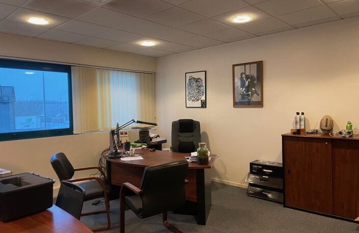 Bureaux 6 et plus à MORANGIS — photo 5