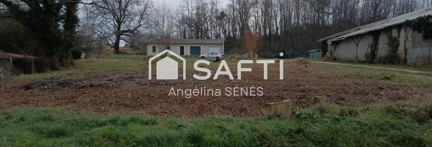 Terrain  978 m² à vendre à Saint-Savin (33920)