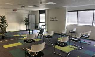 Bureau  2557 m² à louer à Tours (37200)