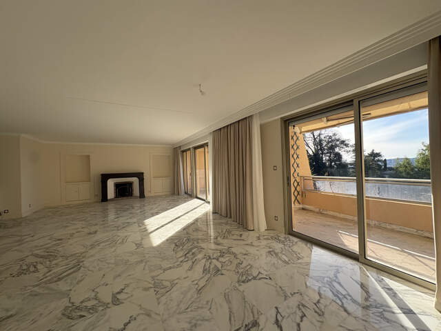 APPARTEMENT 4 PIECES 154 m2 NICE 06100 CIMIEZ — photo du bien