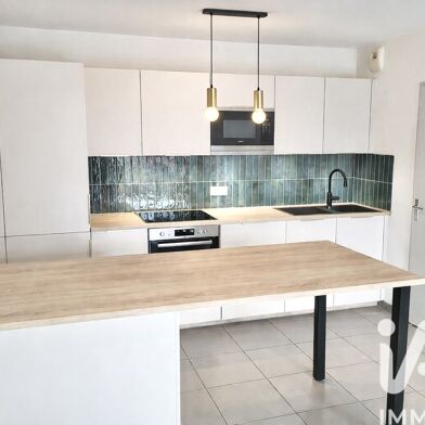 Appartement 3 pièces 210000 €