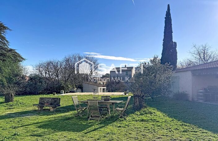 Maison de plain-pied rénovée avec piscine et dépendance — photo 3