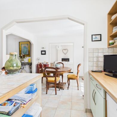 Appartement 5 pièces 252000 €