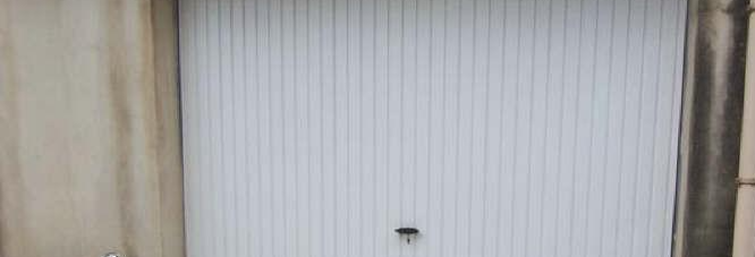 Garage  33 m² à louer à Montélimar (26200)