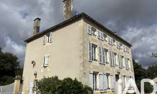 Maison 15 Pièces 384 m² à vendre à Gençay (86160)