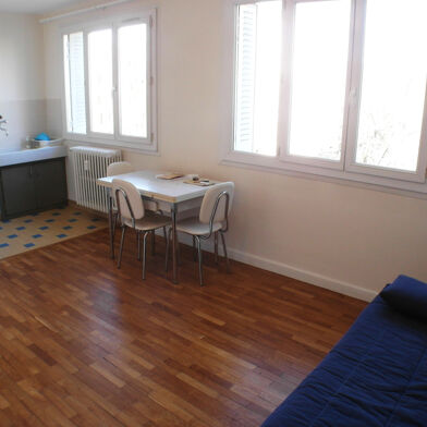 Appartement 1 pièces 495 €