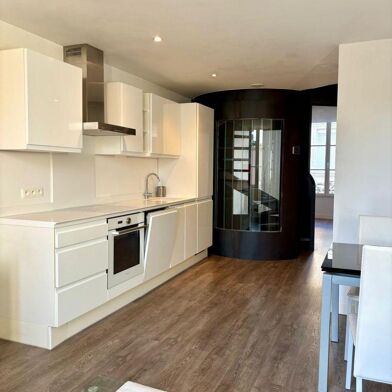 Appartement 3 pièces 1063 €