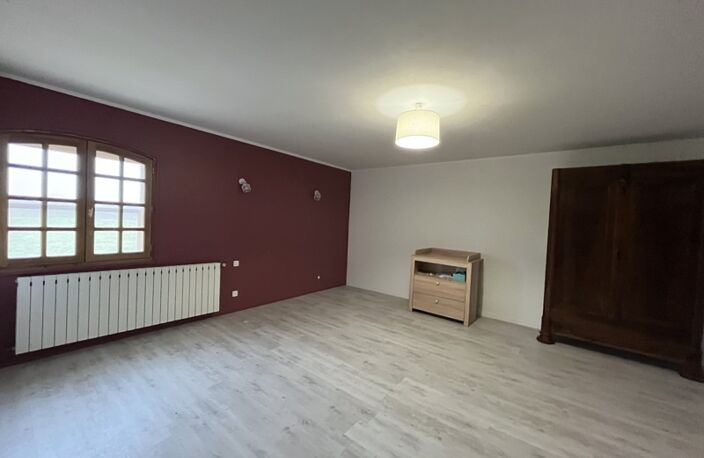 Ferme (tte) de 5 pièces principales — photo 4