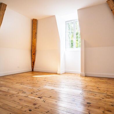 Appartement 4 pièces 280000 €