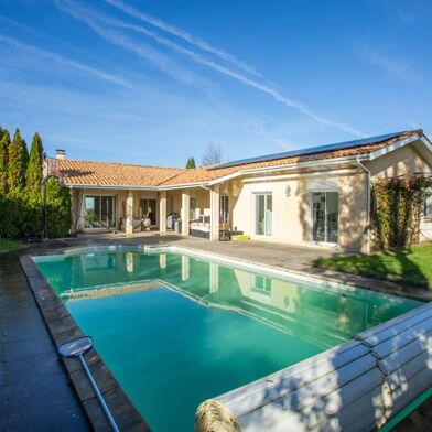 Maison 5 pièces 565380 €