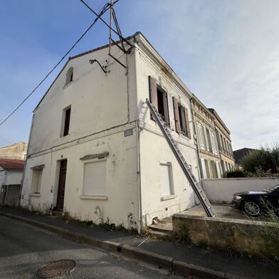 Immeuble  296520 €