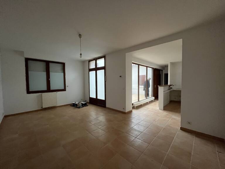 Immeuble   — photo 1
