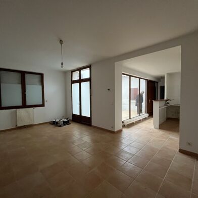 Immeuble  296520 €