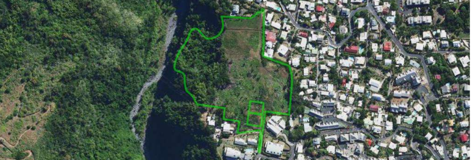 Terrain  38209 m² à vendre à Saint-Denis (97490)