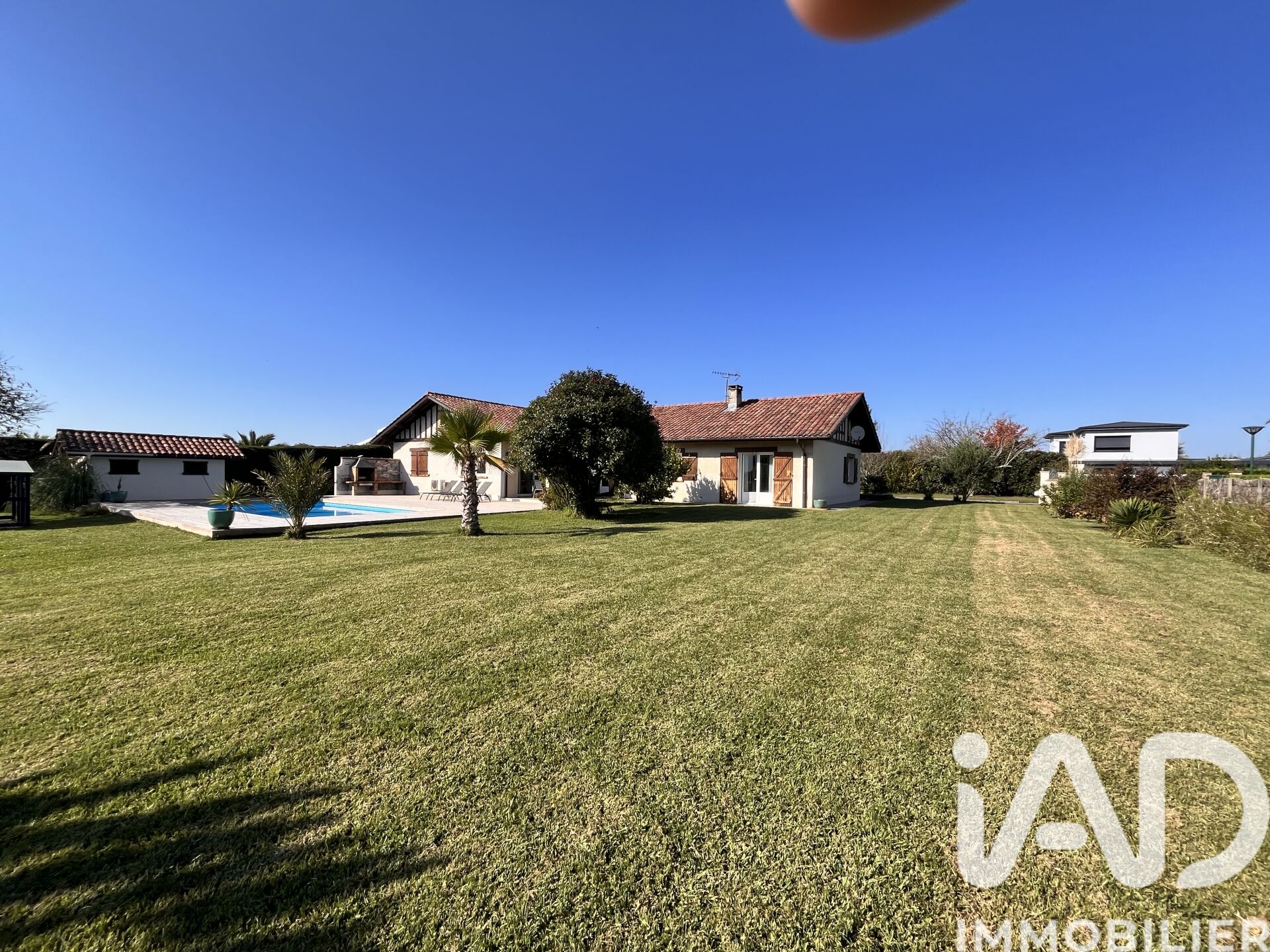 Vente Maison/villa 7 pièces - Photo 2