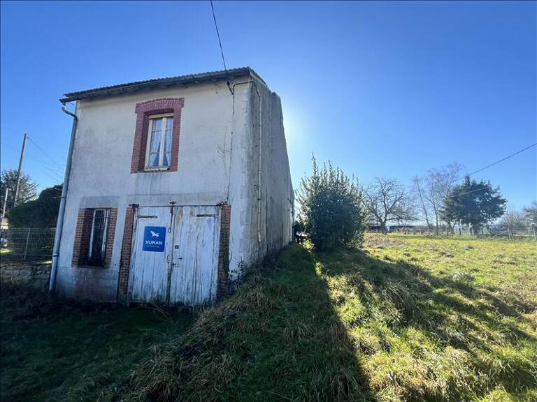 Maison en pierre de 2 pièces principales — photo 1