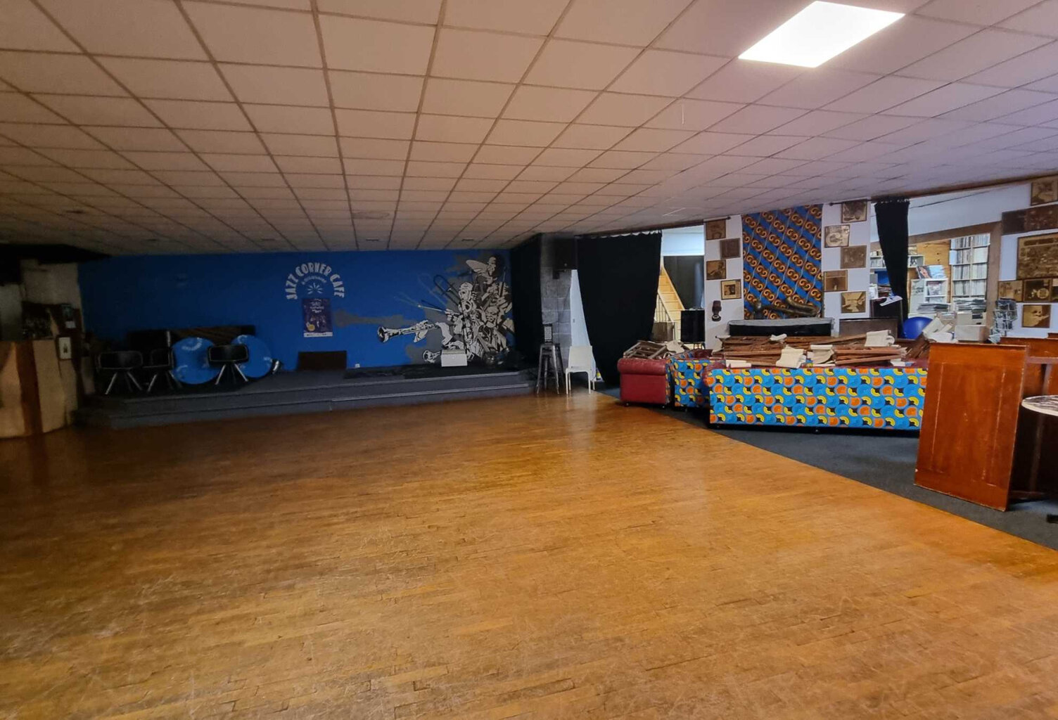 VENTE LOCAL COMMERCIAL 400 m2 SOMMIERES — photo 1